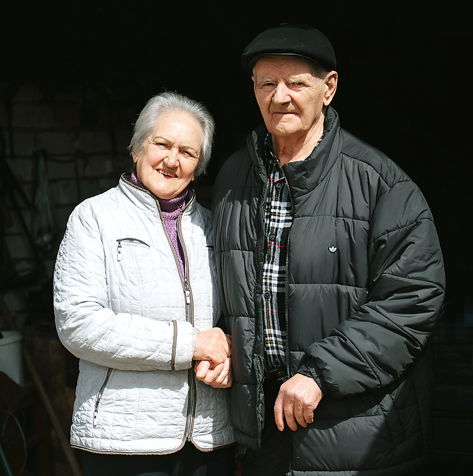 Eduarda vecvecāki Evija un Aleksandrs Alūksnē. Foto: no personiskā arhīva
