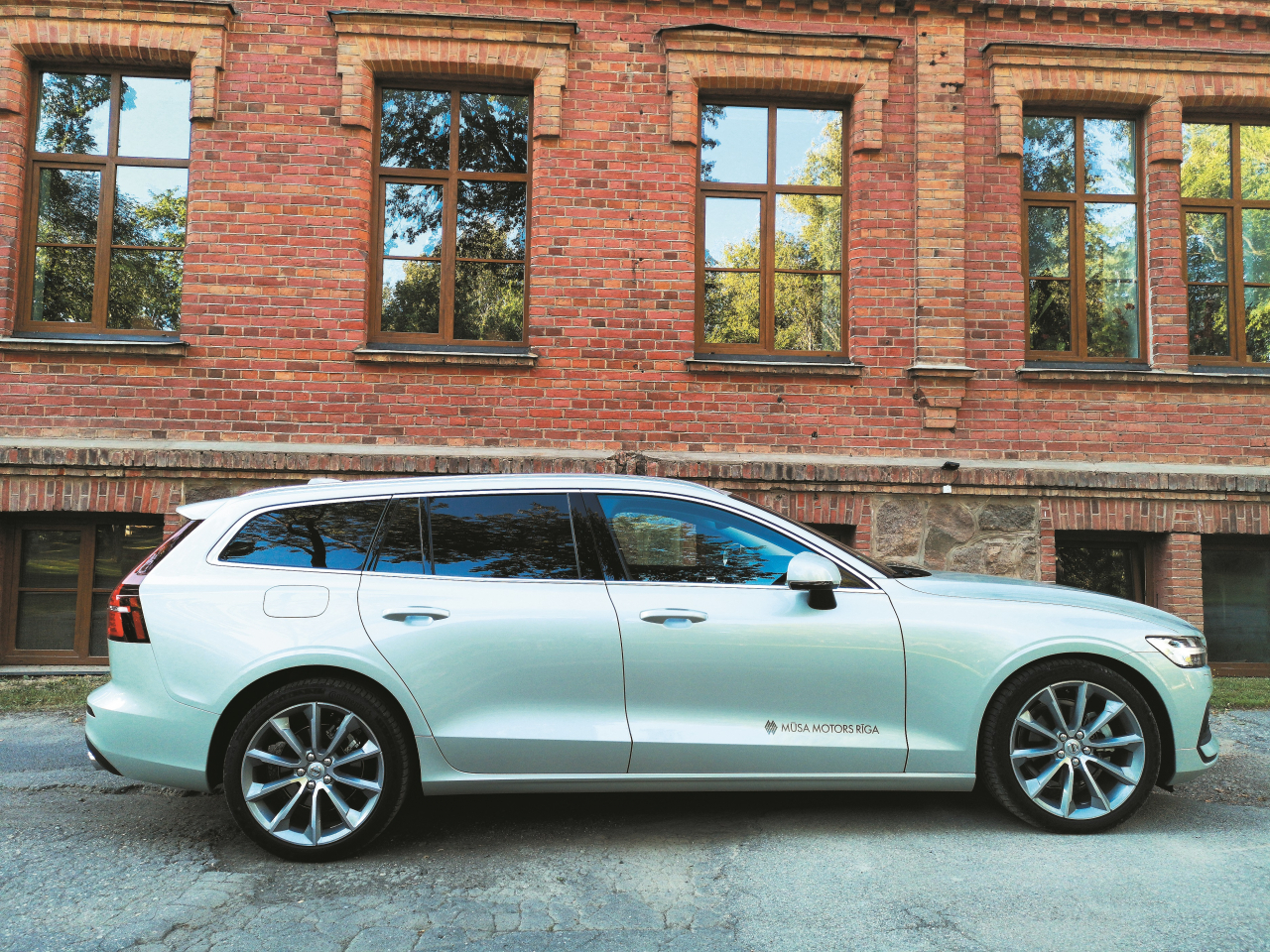 Volvo dizains ir viens no šobrīd skaistākajiem meistardarbiem auto nozarē