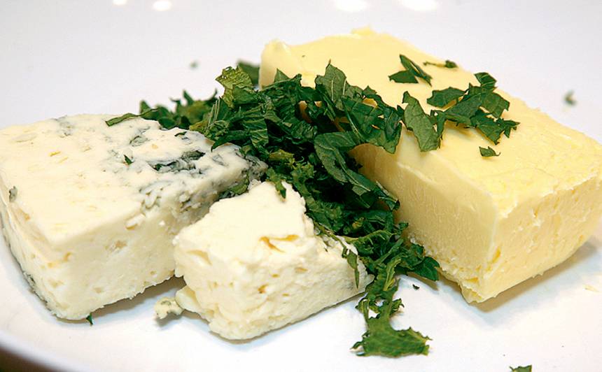 Zilā siera sviests 