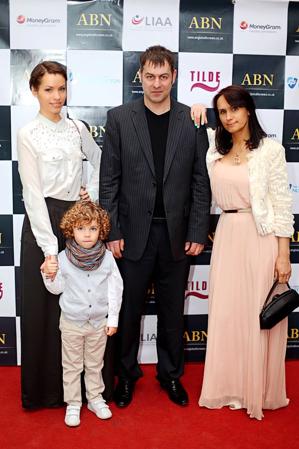 Saita ar dēliņu Taileru, mammu Judīti un viņas vīru Mārtiņu 2013. gadā