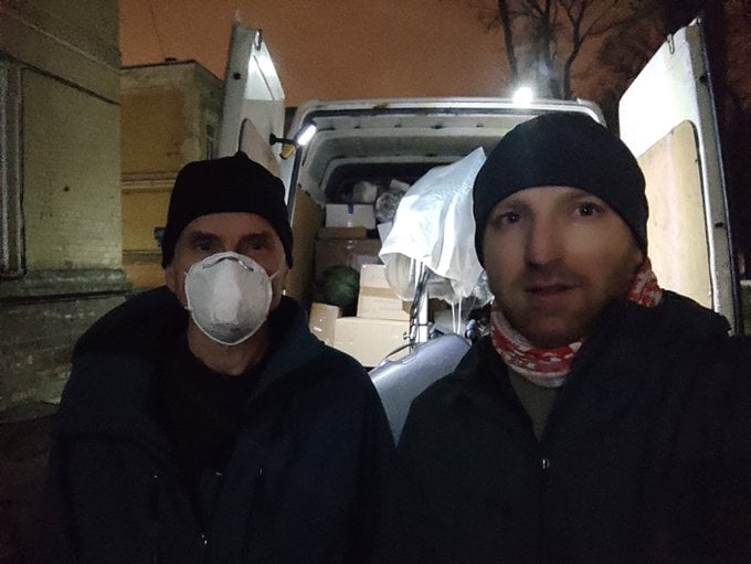 Marta sākumā Olafs Libermanis ar kolēģi Mārtiņu Malzubri devās uz Ukrainu, lai palīdzētu kolēģiem Kijivā sniegt palīdzību karā cietušajiem.